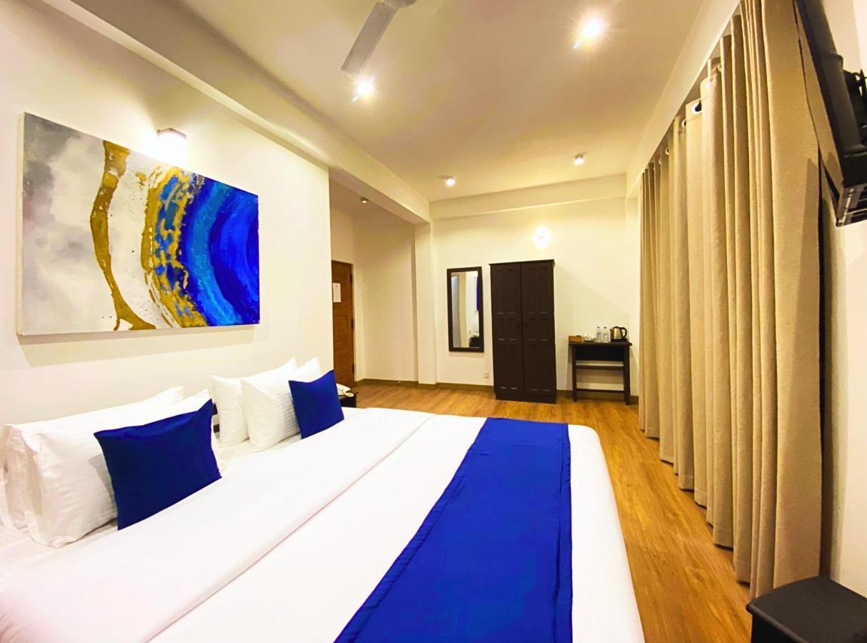 Deluxe Double Room with Balcony,1486708696:JPEG