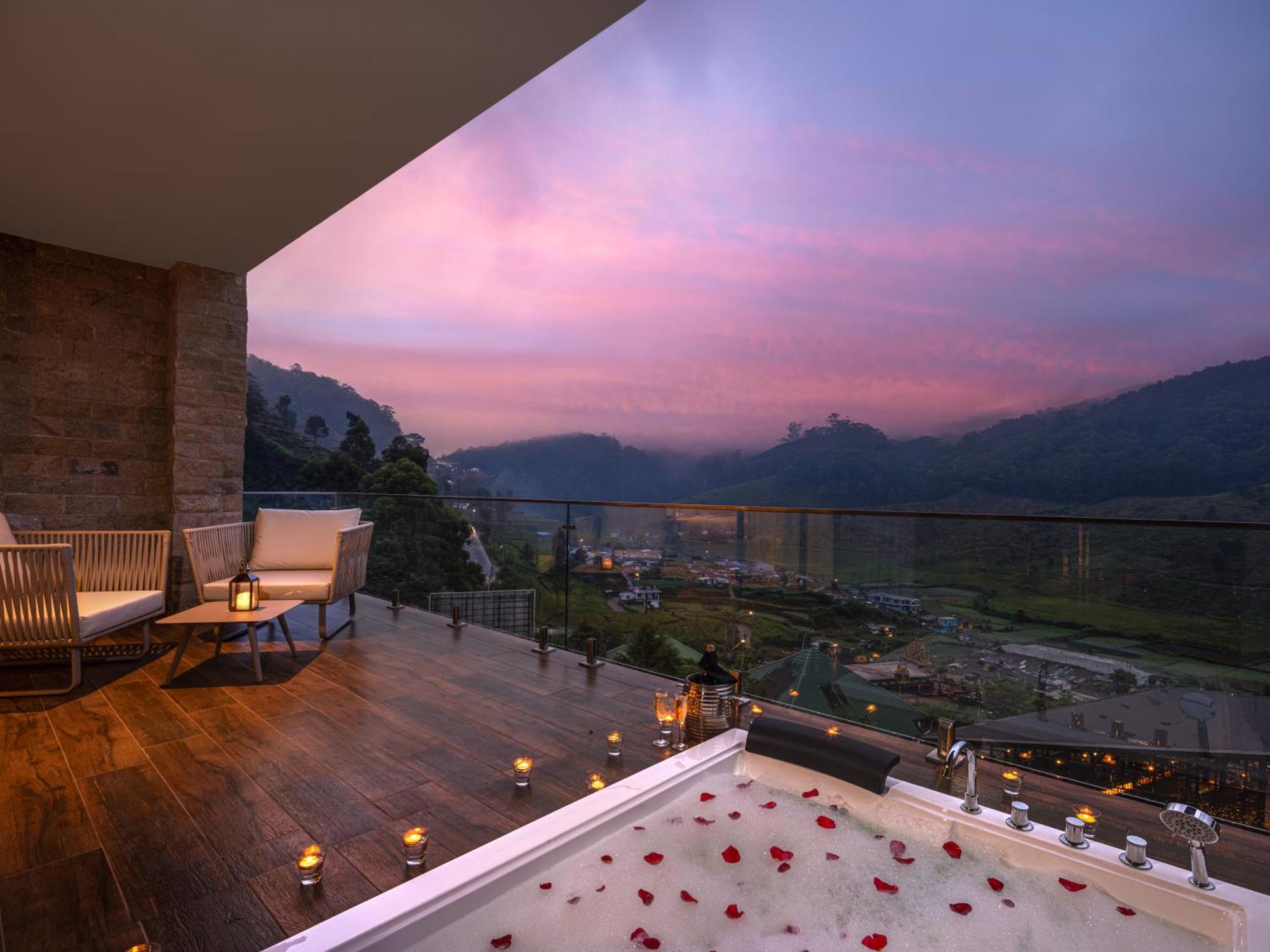 Mountain View Suite a Visit to Organic Strawberry & Vegetable garden to pick your own Strawberry on Spa Excursions Early check Late check out on availability