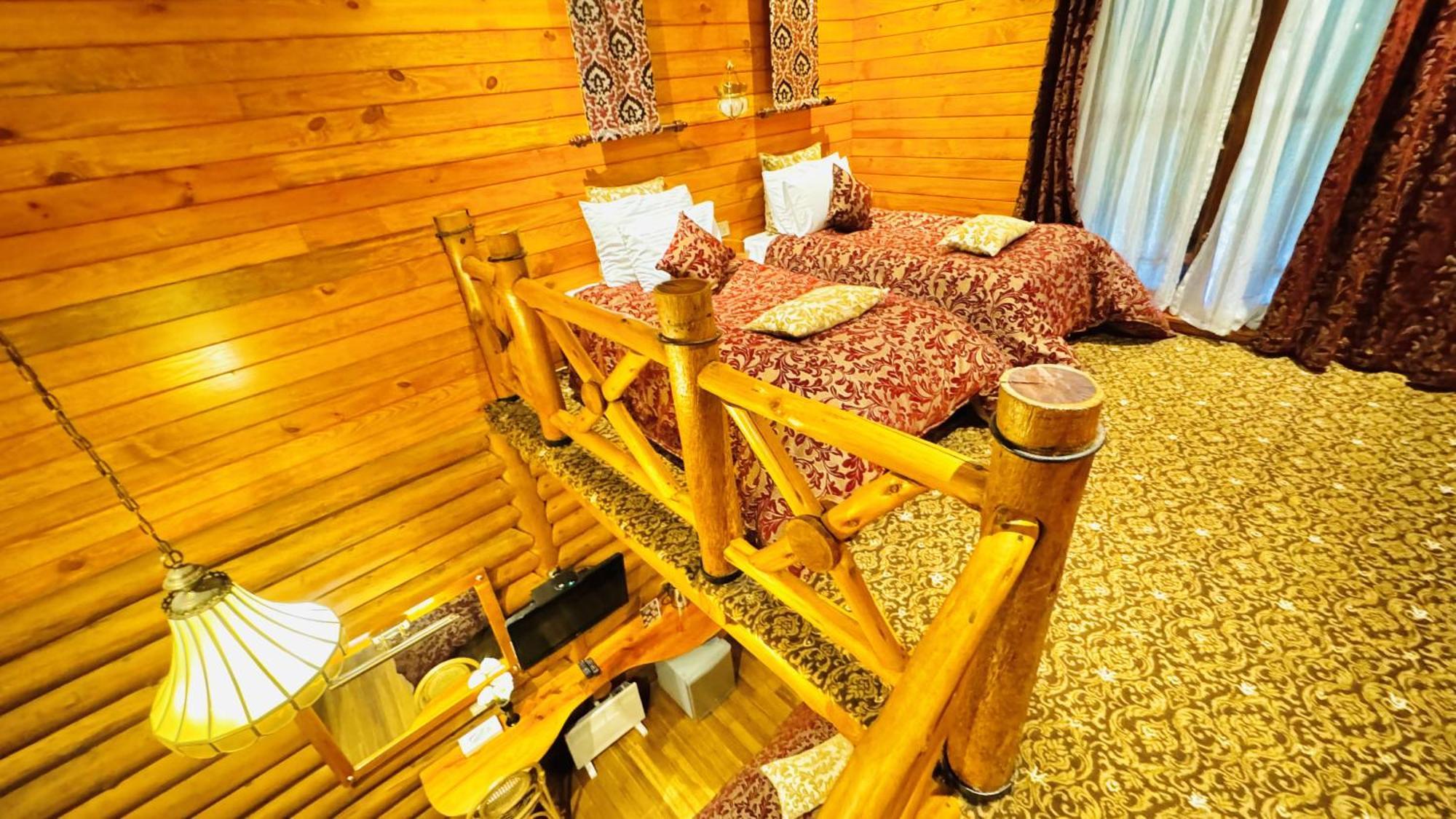 Superior Family Attic Balcony