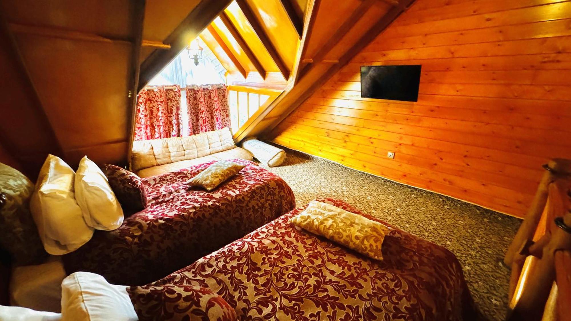 Deluxe Family Attic Balcony
