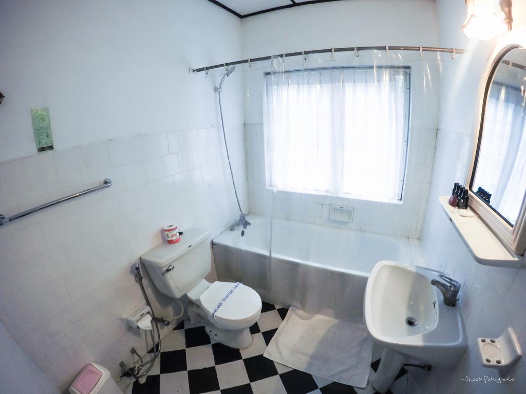 Junior Suite with Bathtub