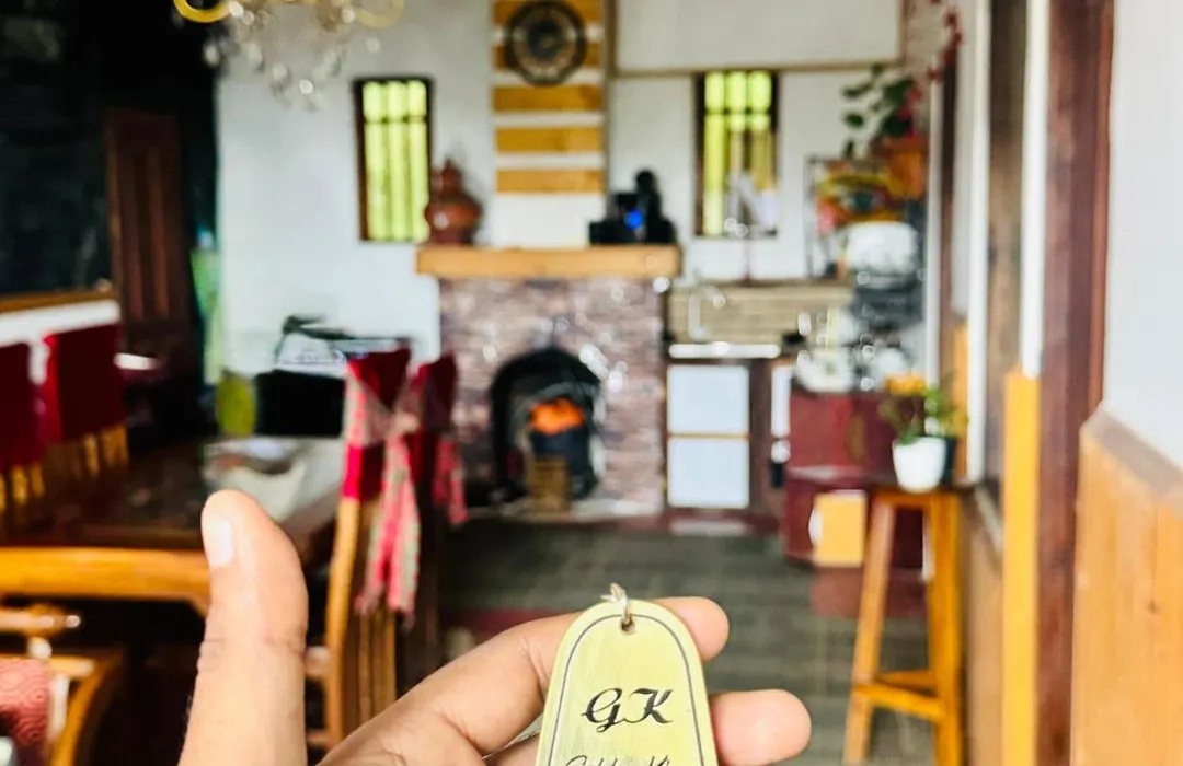 Golden King Guest-1