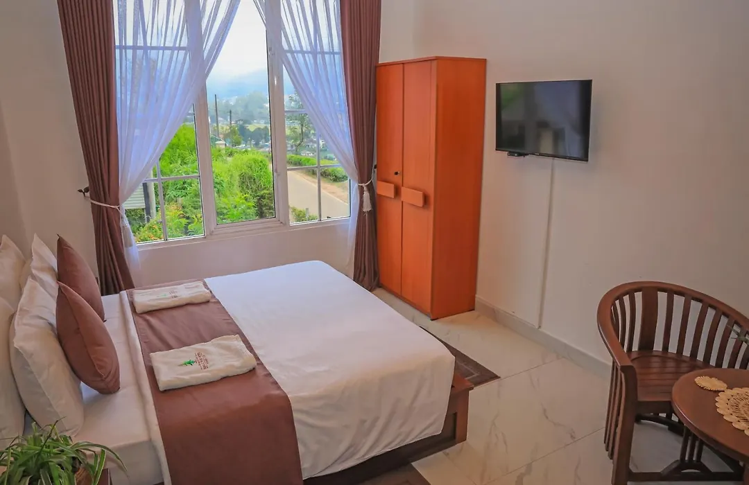 The Mount View Single Tree Hotel-1