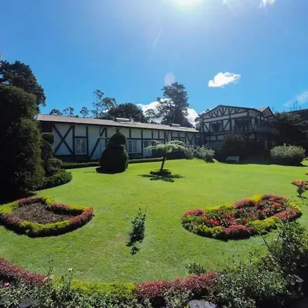 Hotel Glendower-2