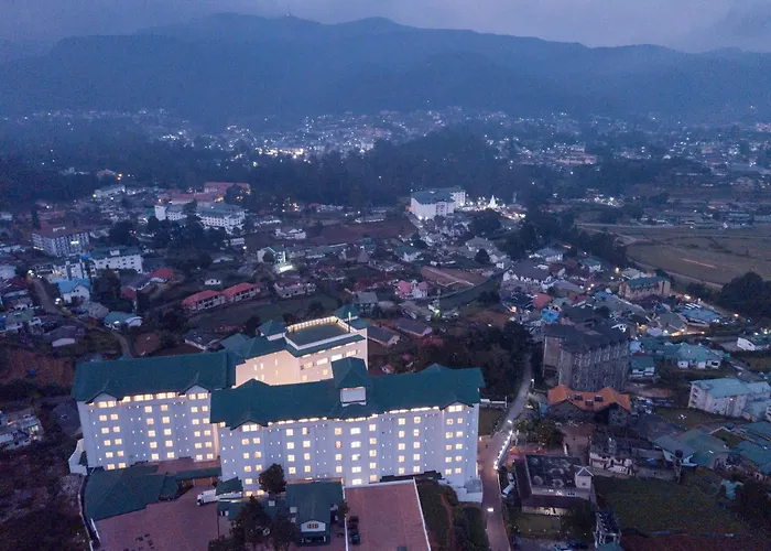 Nuwara Eliya HotelsAraliya Red - Budget Friendly - Where You Find Stunning 360 Panoramic View Of