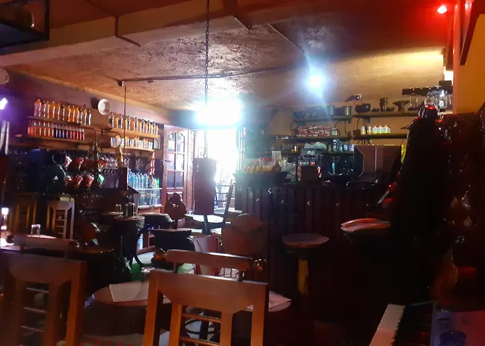 Cool Land Hot Hut Rooms & Restaurant Nuwara Eliya