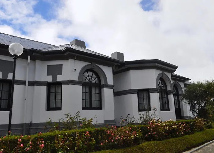 Royal Cocoon - Nuwara Eliya Hotel